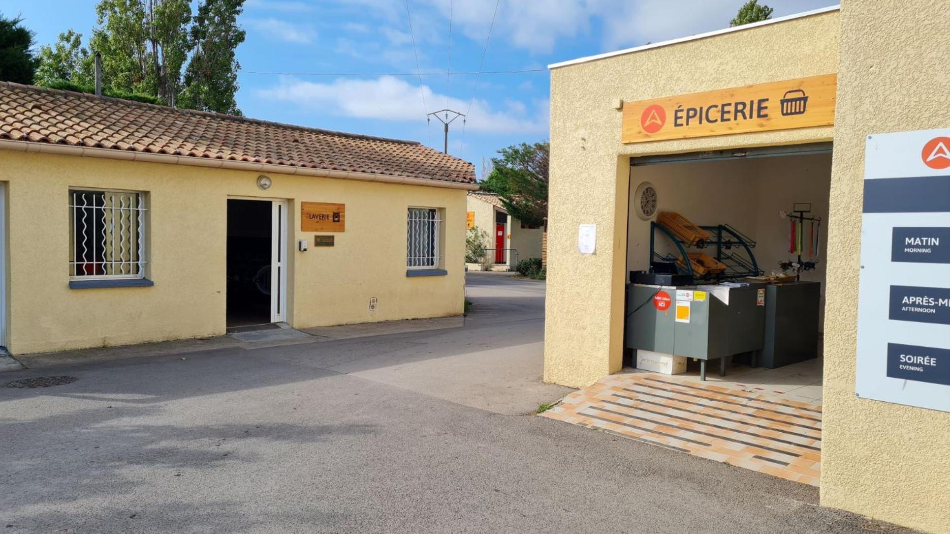 Mobilhome Au Camping Les Salins De La Gardiole Ex Camping Europe Vic-la-Gardiole Exteriér fotografie