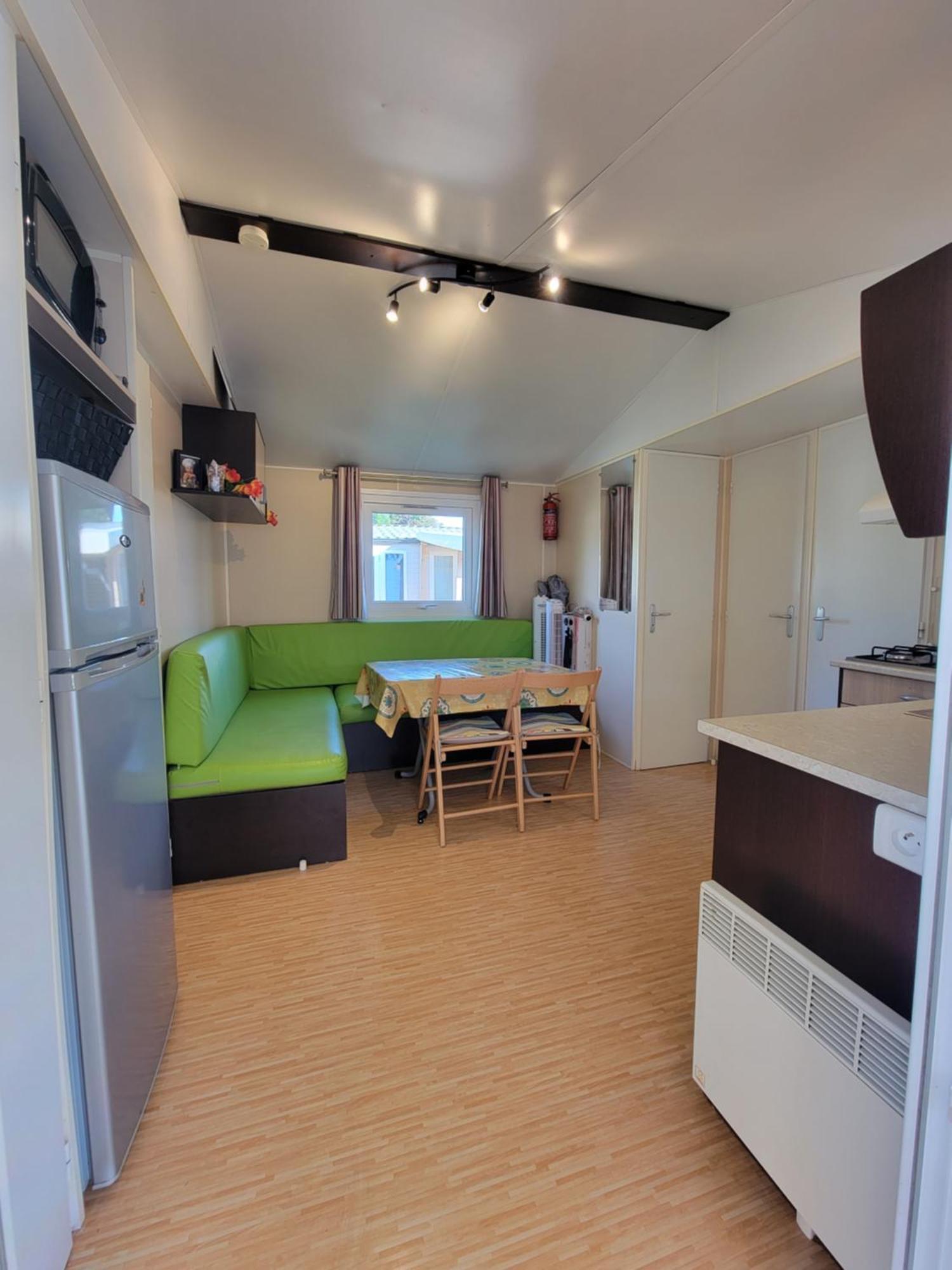 Mobilhome Au Camping Les Salins De La Gardiole Ex Camping Europe Vic-la-Gardiole Exteriér fotografie