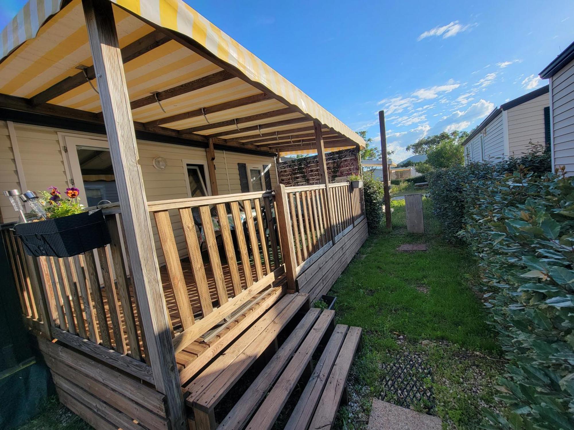 Mobilhome Au Camping Les Salins De La Gardiole Ex Camping Europe Vic-la-Gardiole Exteriér fotografie