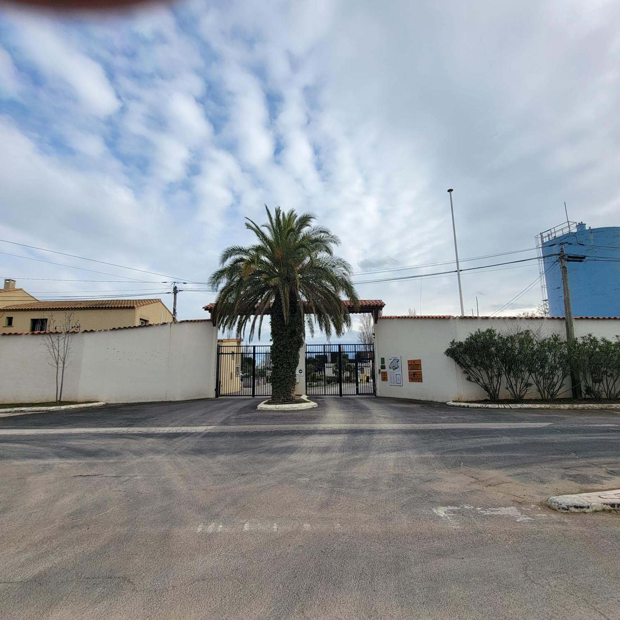Mobilhome Au Camping Les Salins De La Gardiole Ex Camping Europe Vic-la-Gardiole Exteriér fotografie